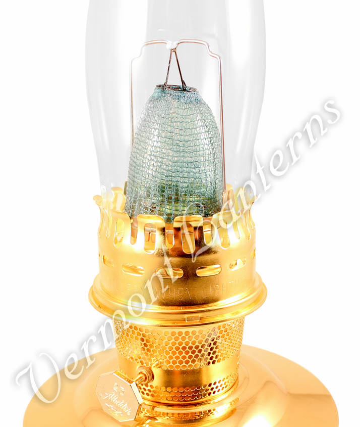 Aladdin Genie III Oil Lamp, Indoor Emergency Lighting for Shelf, Table or  Hanging, Emerald Green Glass Bowl with Brass Burner 