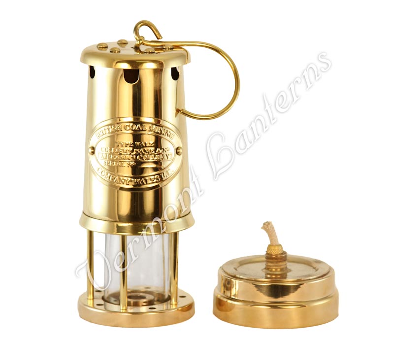 MINERS LAMP a C Wells 5B England 1800th Oil Lantern Single Torch Iron Cast  